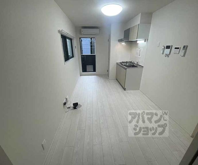 【ＥＭＢＥＬＬＩＲ　ＣＯＣＯ】間取