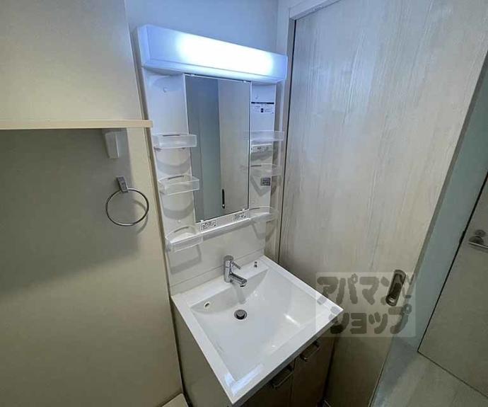 【ＥＭＢＥＬＬＩＲ　ＣＯＣＯ】間取