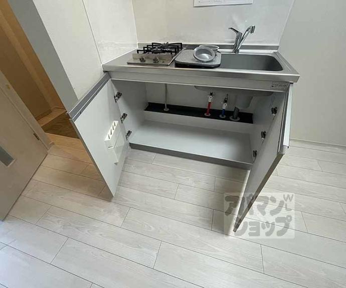 【ＥＭＢＥＬＬＩＲ　ＣＯＣＯ】間取