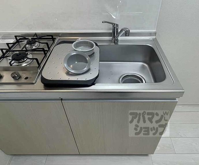 【ＥＭＢＥＬＬＩＲ　ＣＯＣＯ】間取