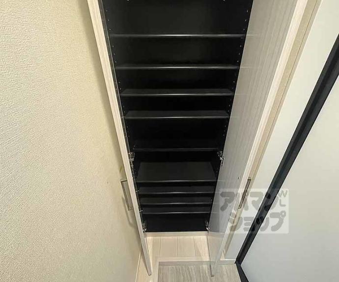 【ＥＭＢＥＬＬＩＲ　ＣＯＣＯ】間取