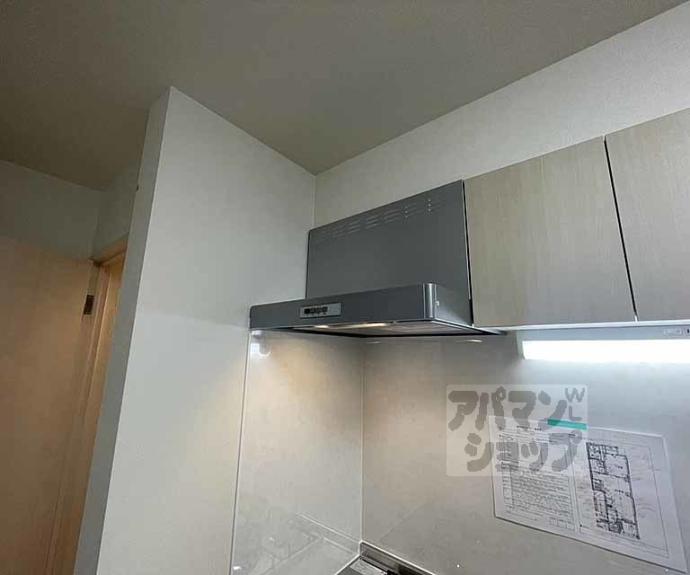 【ＥＭＢＥＬＬＩＲ　ＣＯＣＯ】間取