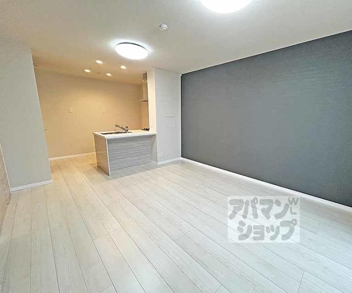 【ミラーエステート　イーストビル】間取