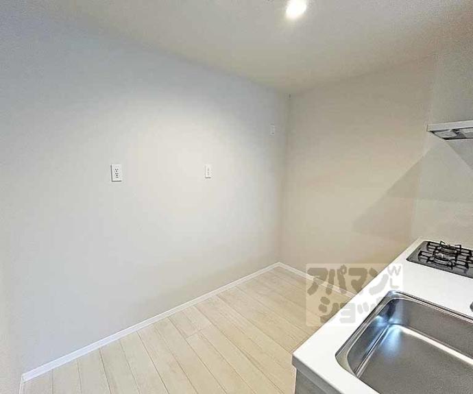 【ミラーエステート　イーストビル】間取