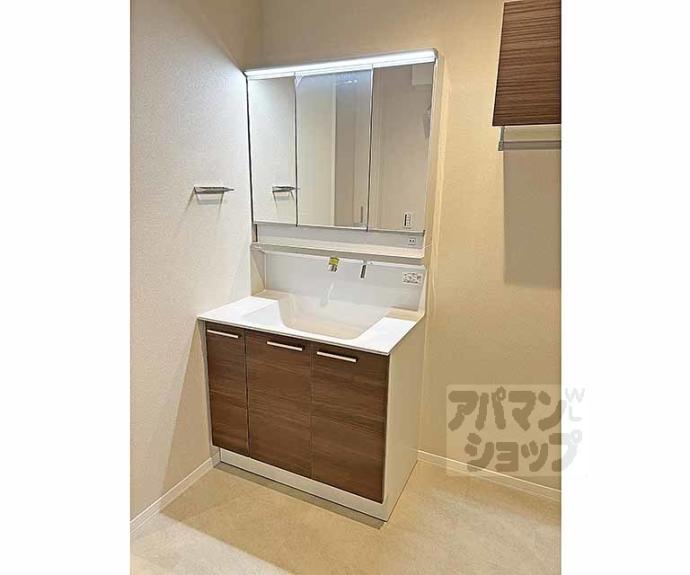 【ミラーエステート　イーストビル】間取