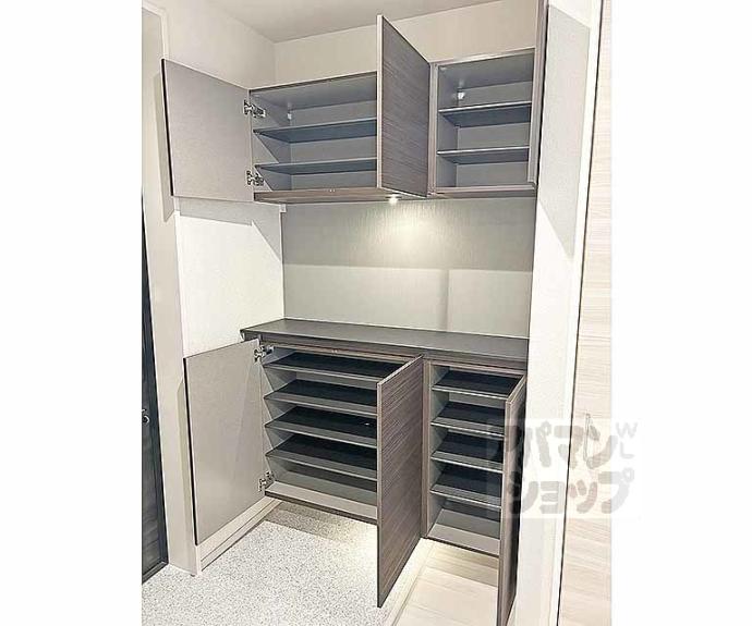 【ミラーエステート　イーストビル】間取