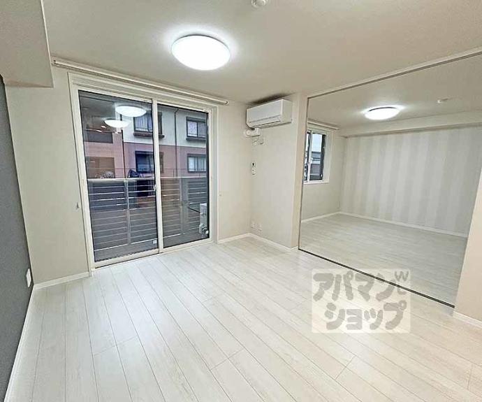 【ミラーエステート　イーストビル】間取