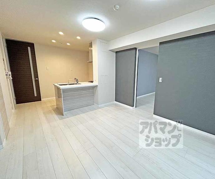 【ミラーエステート　イーストビル】間取