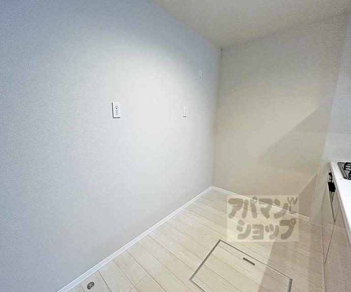 【ミラーエステート　イーストビル】間取