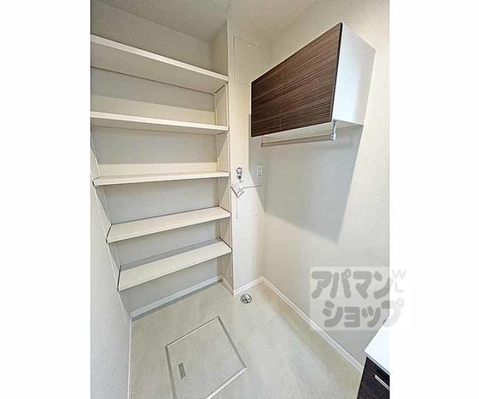 【ミラーエステート　イーストビル】間取