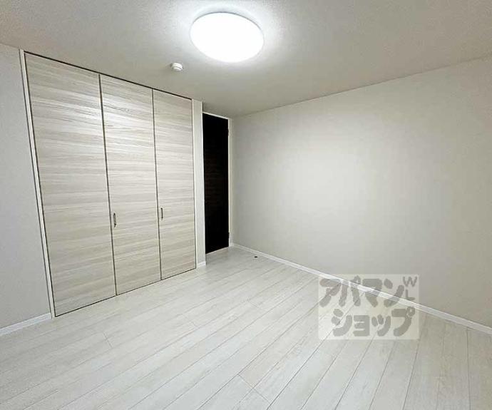 【ミラーエステート　イーストビル】間取