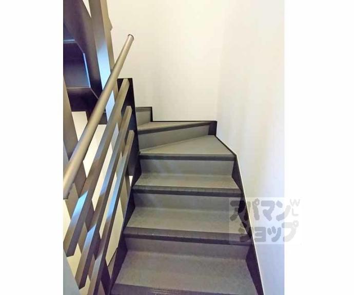 【メゾンドゥース丹波橋】間取