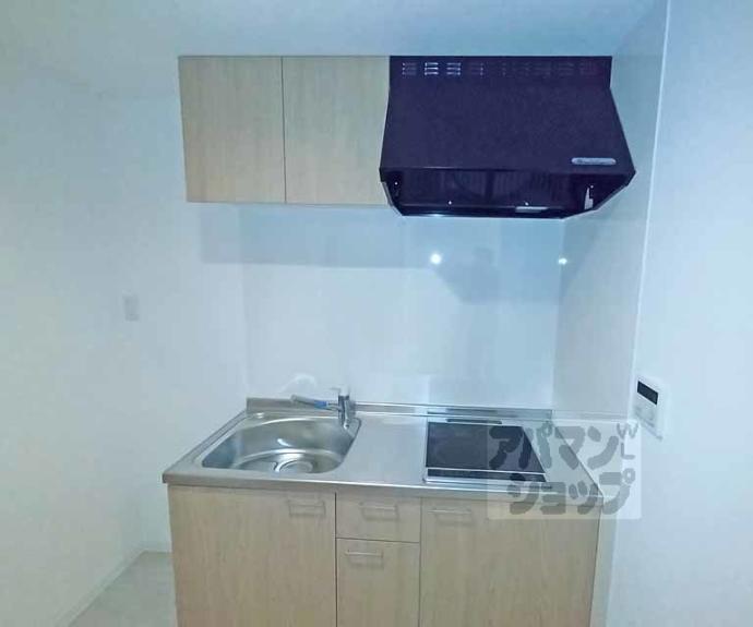 【メゾンドゥース丹波橋】間取