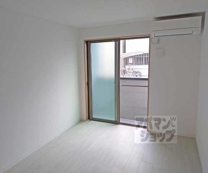 【メゾンドゥース丹波橋】間取