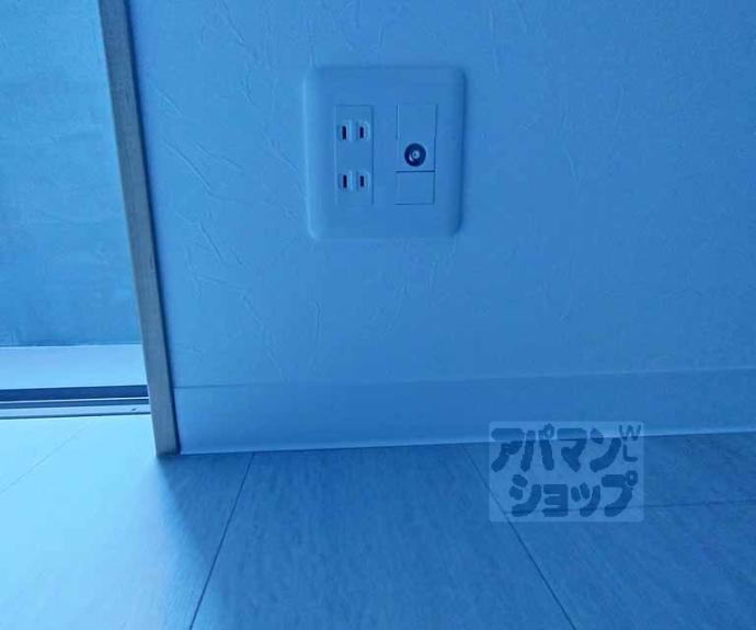 【メゾンドゥース丹波橋】間取