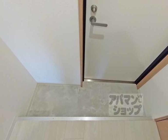 【メゾンドゥース丹波橋】間取