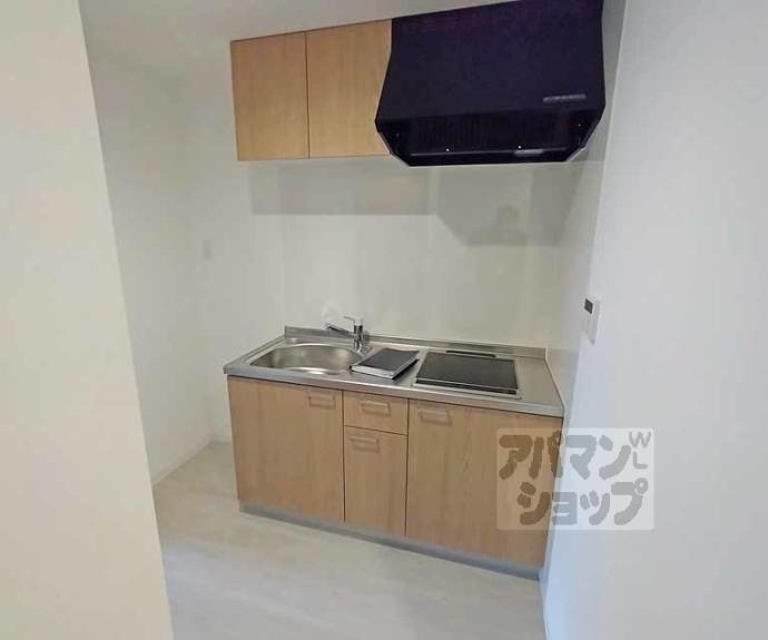 【メゾンドゥース丹波橋】間取