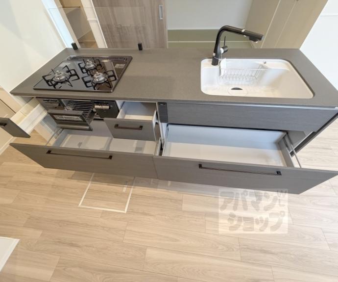 【ＳＯＲＡＩＲＯ　ＨＩＬＬＳ　空彩ヒルズ】間取