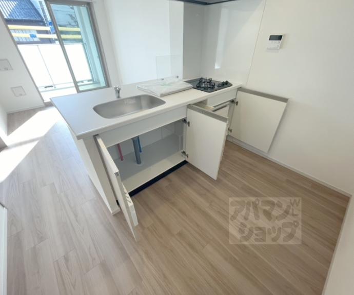 【ＬｉｖｅＣａｓａ千本今出川】間取