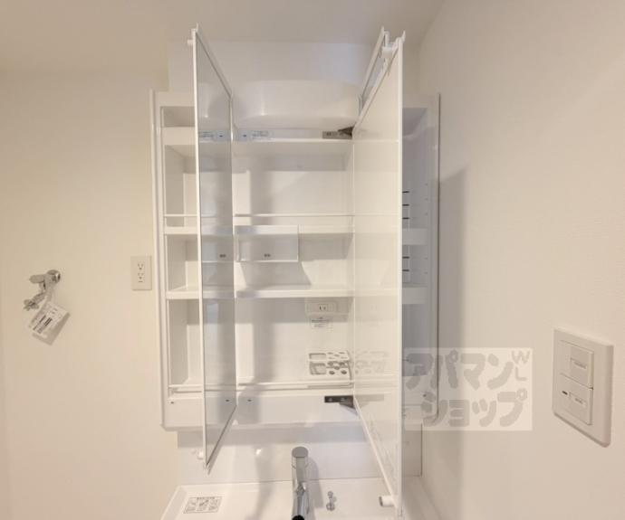 【ＬｉｖｅＣａｓａ千本今出川】間取