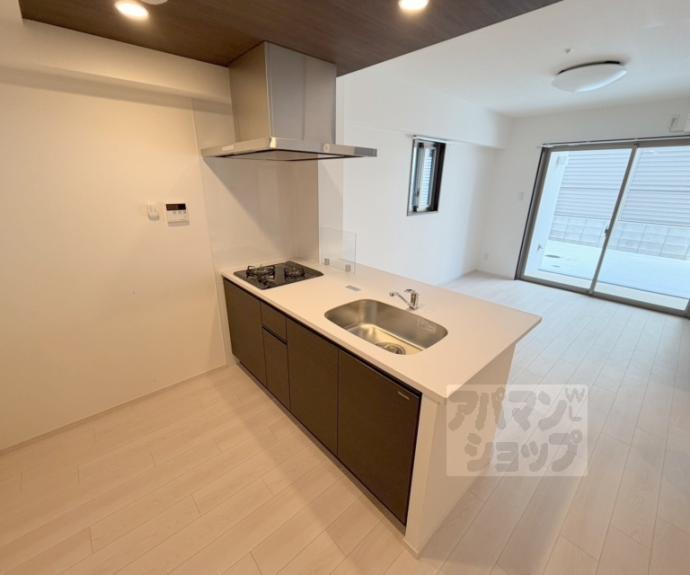 【ＬｉｖｅＣａｓａ千本今出川】間取