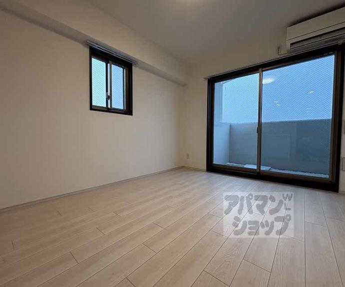 【ＬｉｖｅＣａｓａ千本今出川】間取