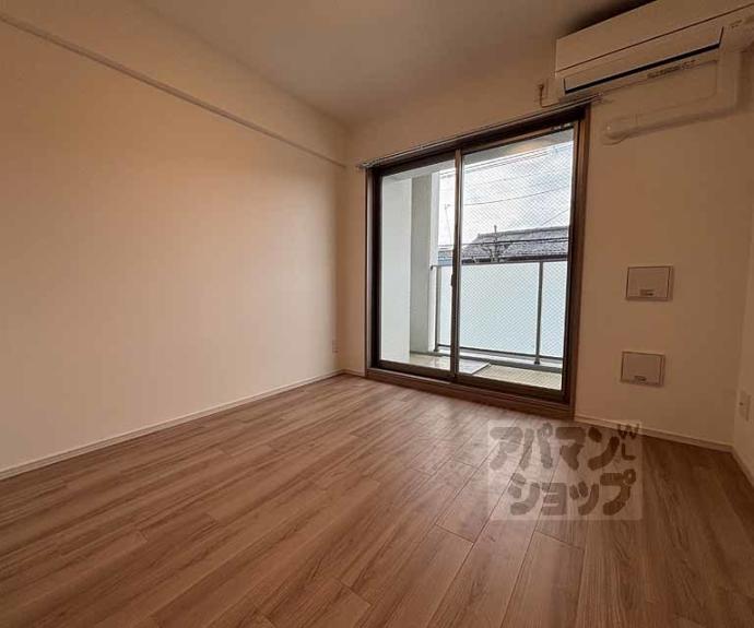 【ＬｉｖｅＣａｓａ千本今出川】間取