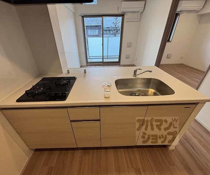 【ＬｉｖｅＣａｓａ千本今出川】間取