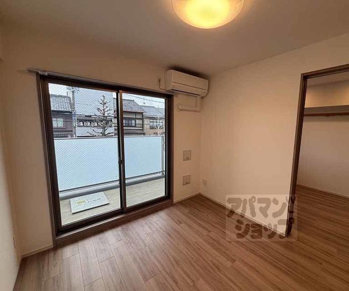 【ＬｉｖｅＣａｓａ千本今出川】間取