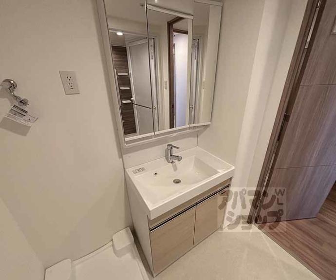 【ＬｉｖｅＣａｓａ千本今出川】間取