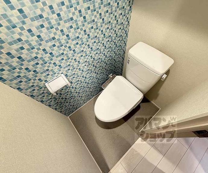 【Ｇｒａｎｄ　Ｃｈａｒｉｏｔ御所ノ内町】間取