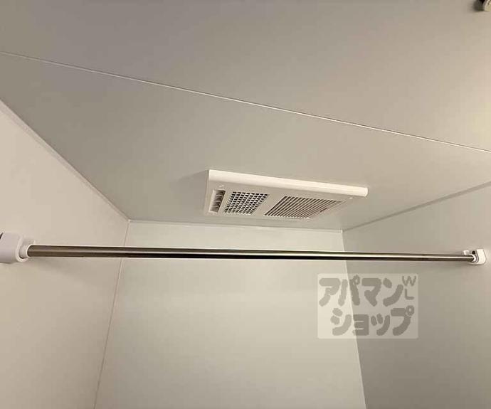 【Ｇｒａｎｄ　Ｃｈａｒｉｏｔ御所ノ内町】間取