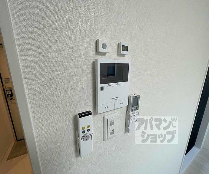 【Ｇｒａｎｄ　Ｃｈａｒｉｏｔ御所ノ内町】間取