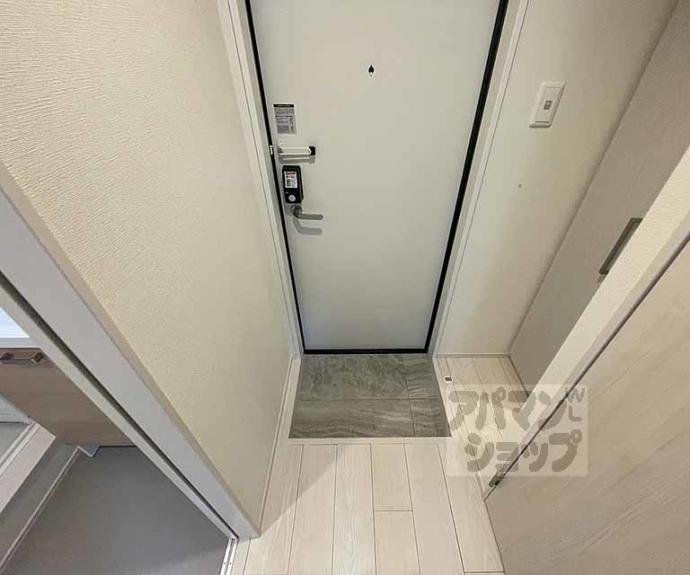 【Ｇｒａｎｄ　Ｃｈａｒｉｏｔ御所ノ内町】間取