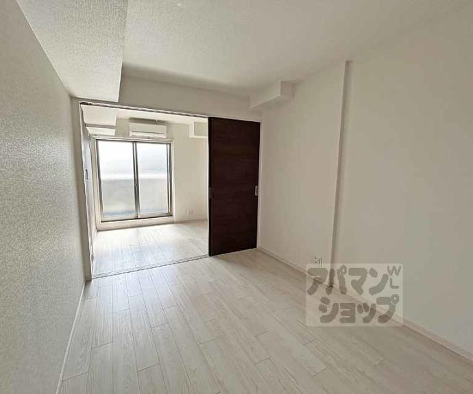 【フラッツ六地蔵】間取