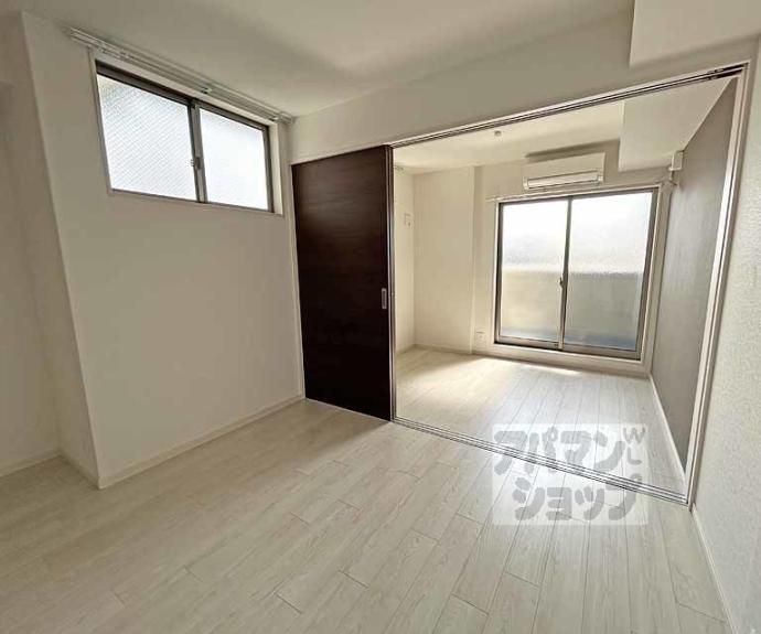 【フラッツ六地蔵】間取