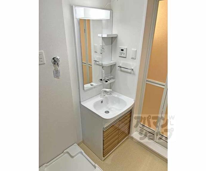 【フラッツ六地蔵】間取