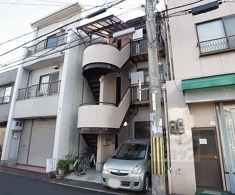 プラティーク東向日