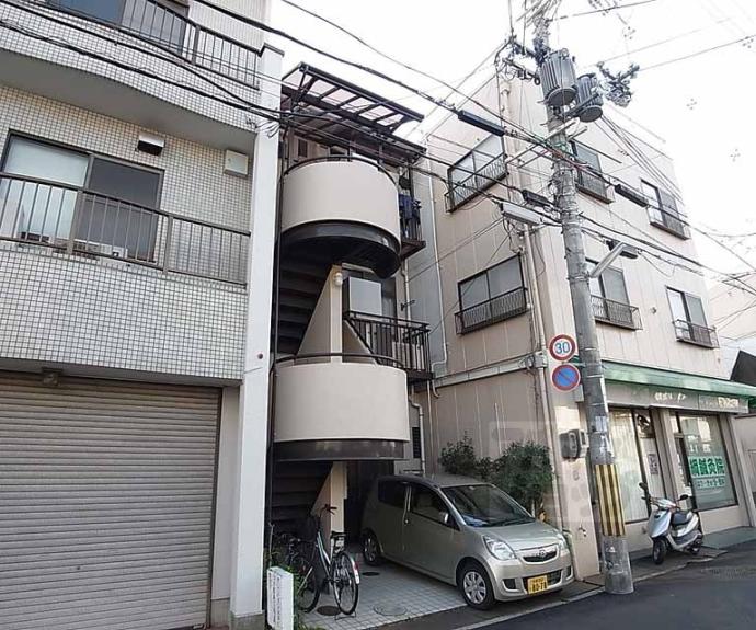 【プラティーク東向日】間取