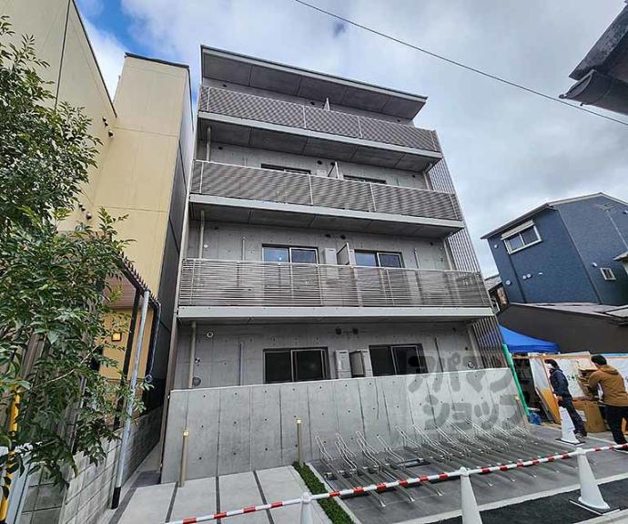 【Ｌｉｖｅ　Ｆｌａｔ京都西院】間取