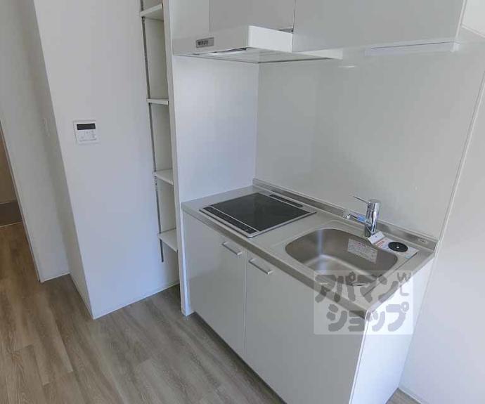 【Ｌｉｖｅ　Ｆｌａｔ京都西院】間取