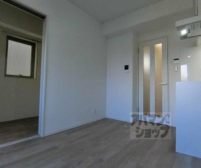 【Ｌｉｖｅ　Ｆｌａｔ京都西院】間取