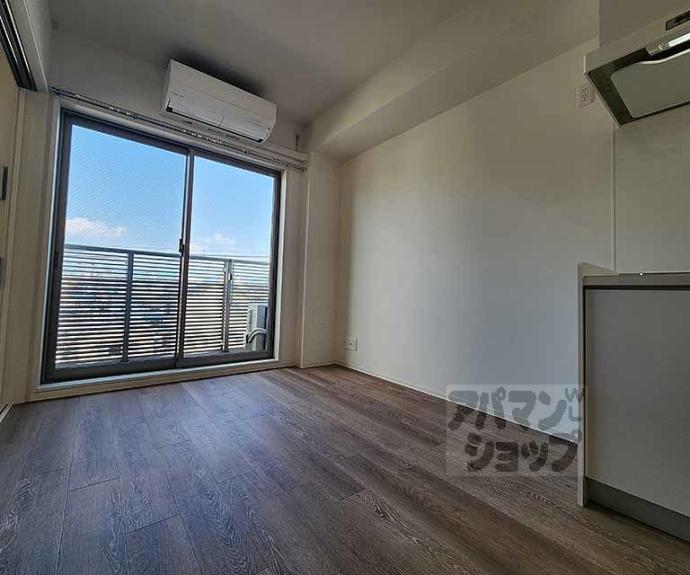 【Ｌｉｖｅ　Ｆｌａｔ京都西院】間取