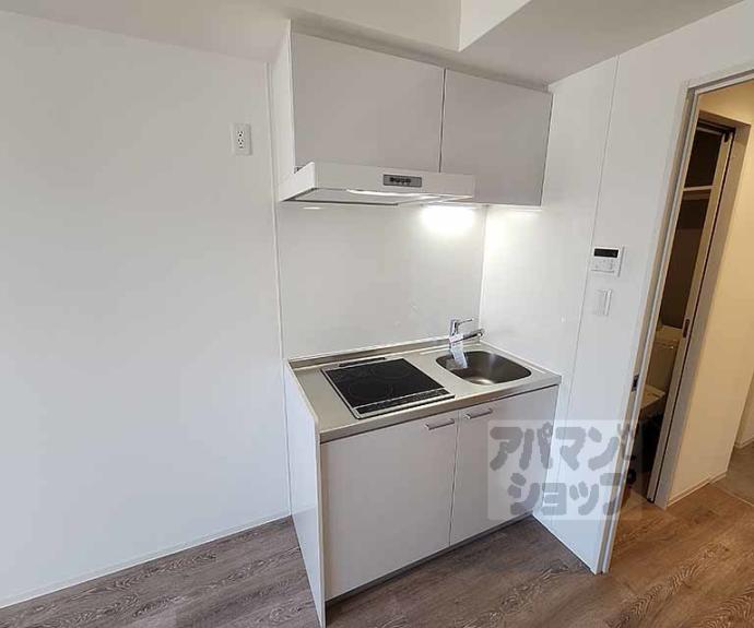 【Ｌｉｖｅ　Ｆｌａｔ京都西院】間取