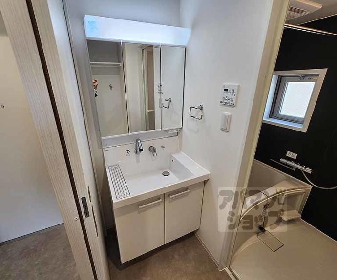 【Ｌｉｖｅ　Ｆｌａｔ京都西院】間取