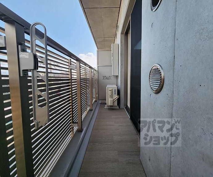 【Ｌｉｖｅ　Ｆｌａｔ京都西院】間取