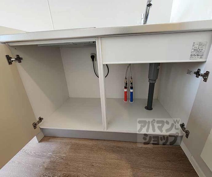 【Ｌｉｖｅ　Ｆｌａｔ京都西院】間取