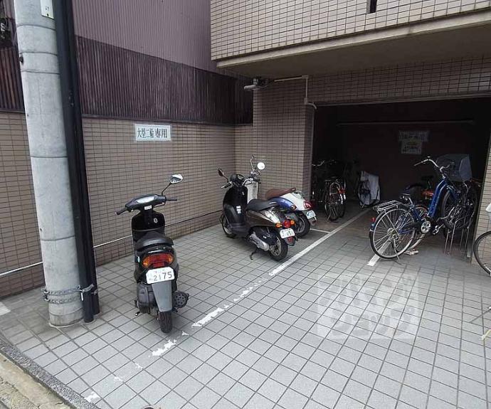 【エステート朱雀】間取