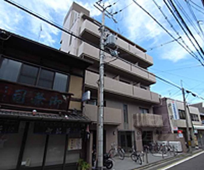 【エステート朱雀】間取