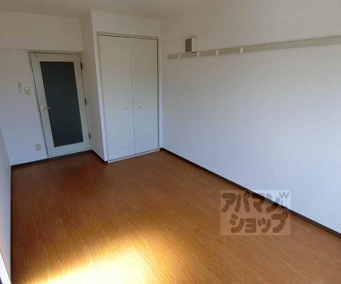 【エステート朱雀】間取